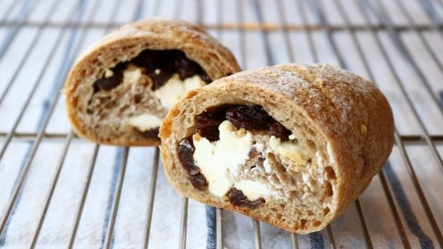 「クリームチーズとレーズンのコンプレ」の作り方に迫る